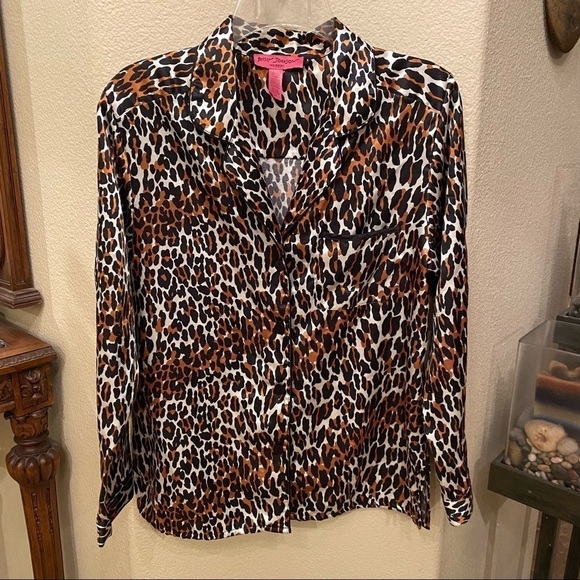 BETSEY JOHNSON Leopard Print 2-Piece Pajama Set Top and Bottom Size Medium - Picture 2 of 11